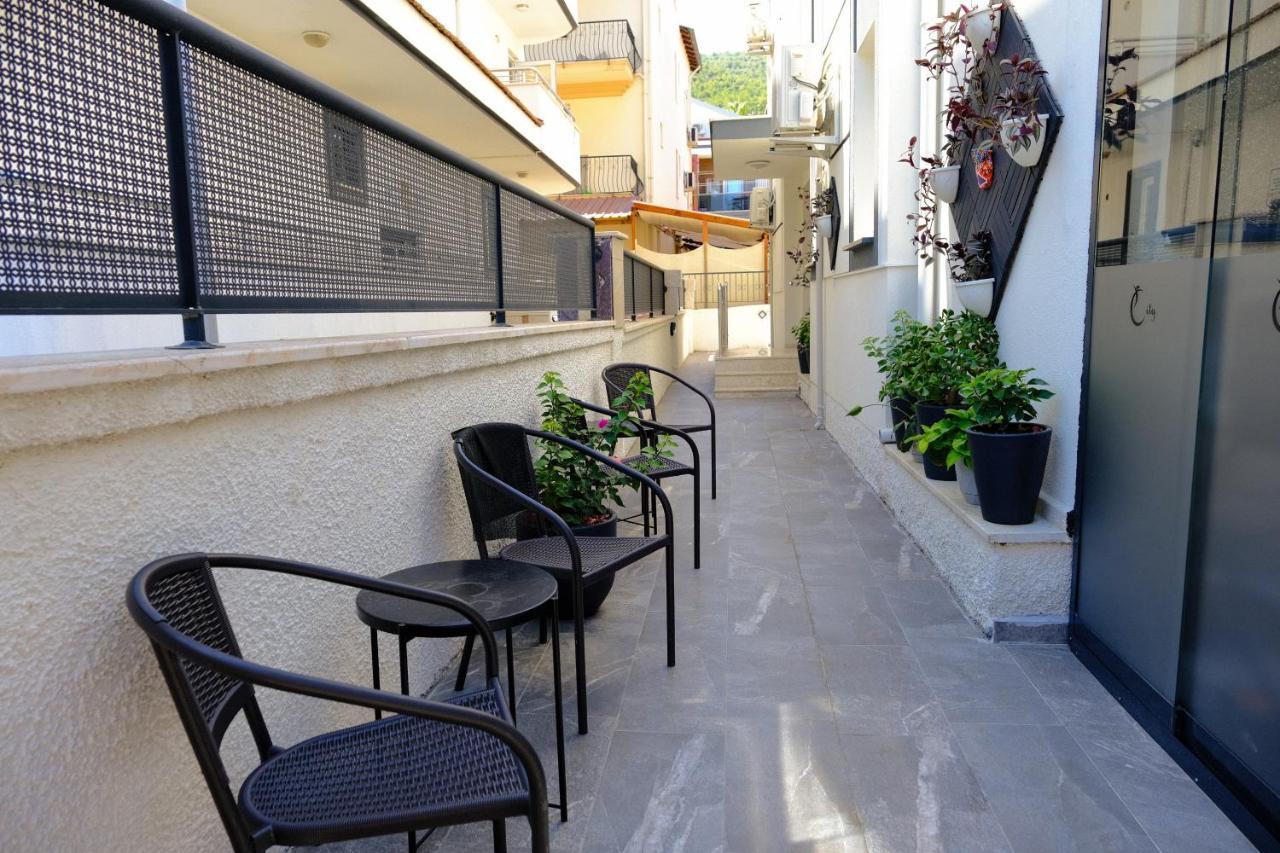 Ozgur City Residence Fethiye Eksteriør billede
